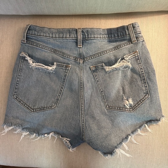 Abercrombie & Fitch High Rise Mom Short - Picture 4 of 4